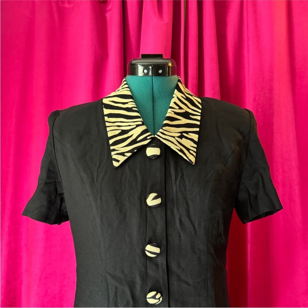 🐆 Vintage 90s Taurus Zebra Collar Mini Dress